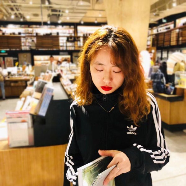 口碑最好的配资平台 公募季报科技主题基金领跑，AI与机器人板块成投资热点